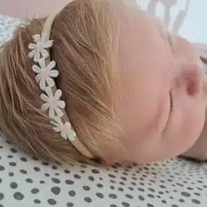 Elastieken haarbandje Lieke by 1993 -  wit met roze bloemetjes - haaraccessoires