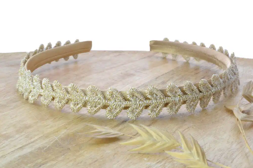 Satijnen diadeem met hartjes voor meisjes