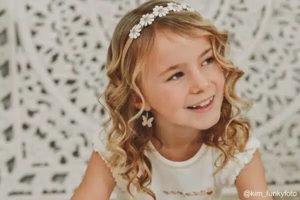 Satijnen diadeem voor meisjes madelief bloemen