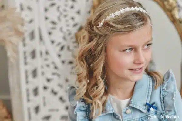 Diadeem voor meisjes met witte bloemen