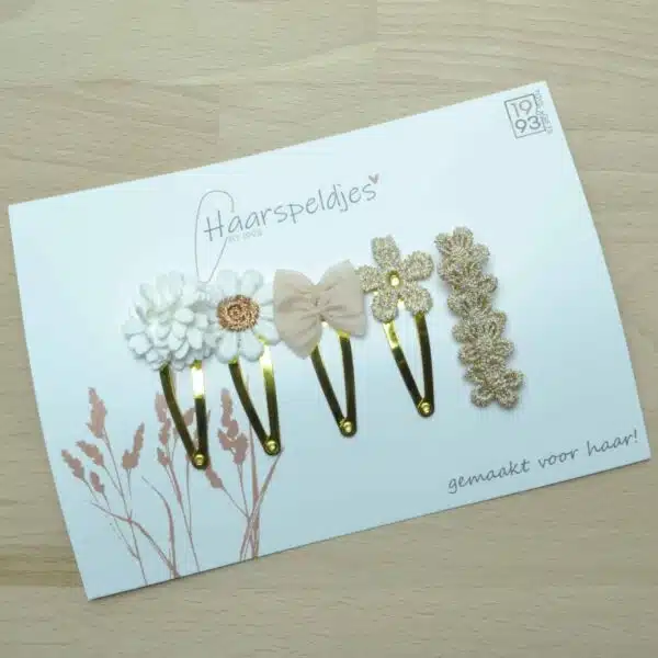Gouden klik klak haarspeldjes van 4 cm met madelief bloemetjes, 5 stuks