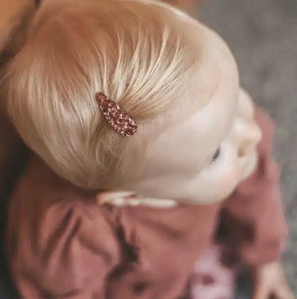Haarspeldjes Milou by 1993 - 4 haarspeldjes - dubbele haarspeldjes - roze funky glitter haarspeldjes - haaraccessoires - Afbeelding 2