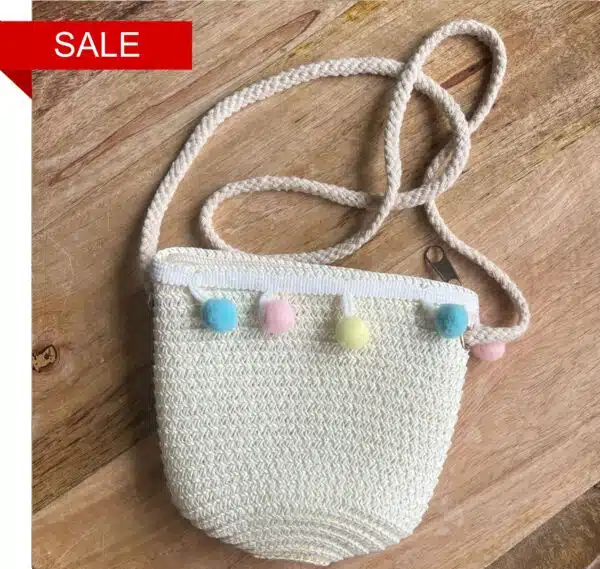 Pompom tasje Wit