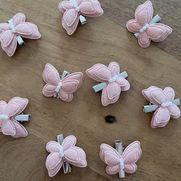Haarspeldje Roze vlinder by 1993 - vlinder met parels - 1 haarspeldje - zilveren alligator haarspeldje - haaraccessoires - Afbeelding 2