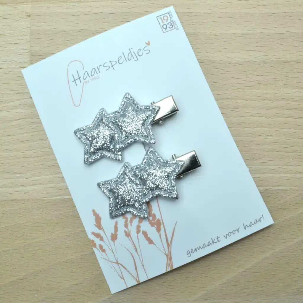 Alligator haarspeldje Sterre 4cm by 1993 – 2 zilveren alligator haarspeldjes – zilveren glitter ster – kerst haaraccessoires