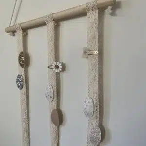 Haarspeldjes hanger by 1993